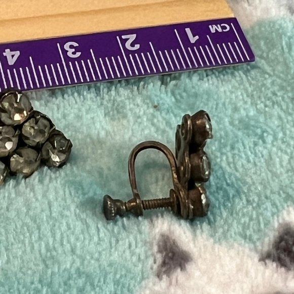 Vintage Silver Clip on Earrings Lot - 5 pair total - Picture 8 of 8